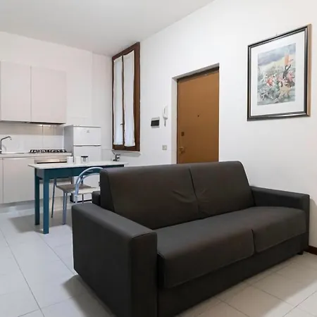 Italianway Easy - Cesare Da Sesto 20 B * Milán